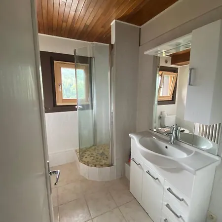 Mansardé Dans Maison Avec Jardin En Bord De Piste, Vue Montagne Appartement Les Houches